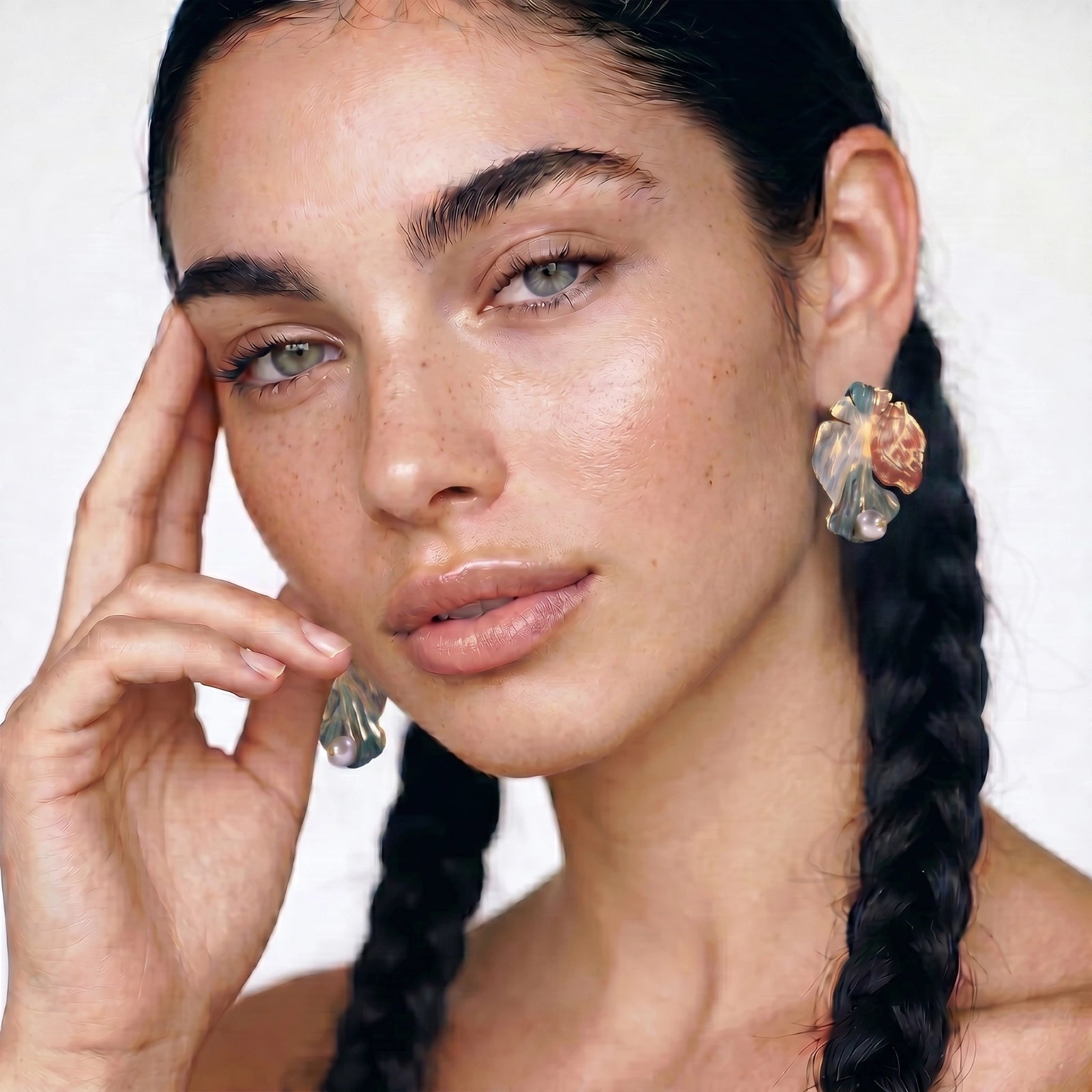 Monstera Muse Earrings by NÓDRÉ