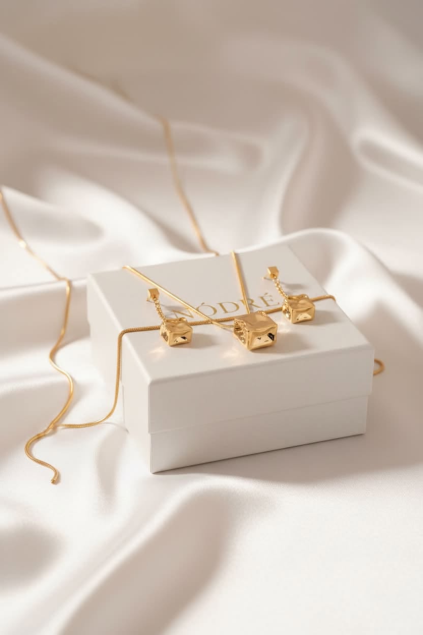 Crumpled Cube Set by NÓDRÉ