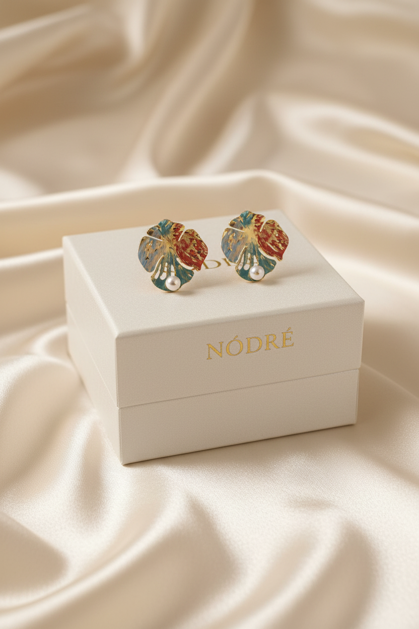 Monstera Muse Earrings by NÓDRÉ